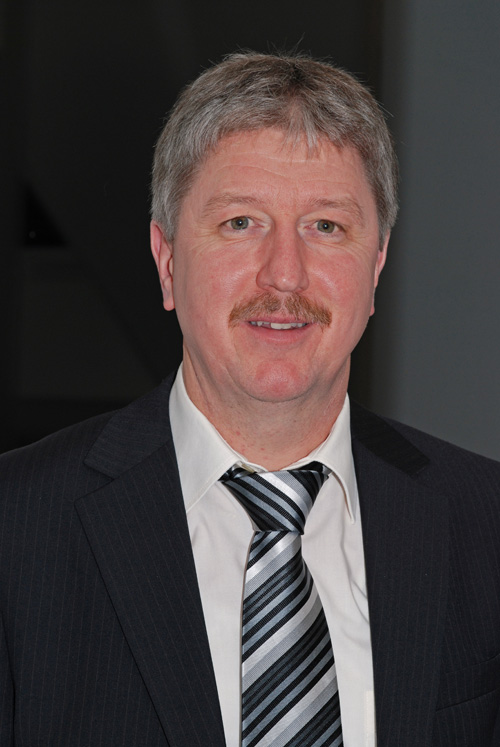 Eifeler Mundart: Geschichte und Entstehung der Altenheime der DG