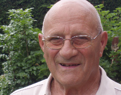 Kelmiser Mundart: Kriegerdenkmal in Montzen