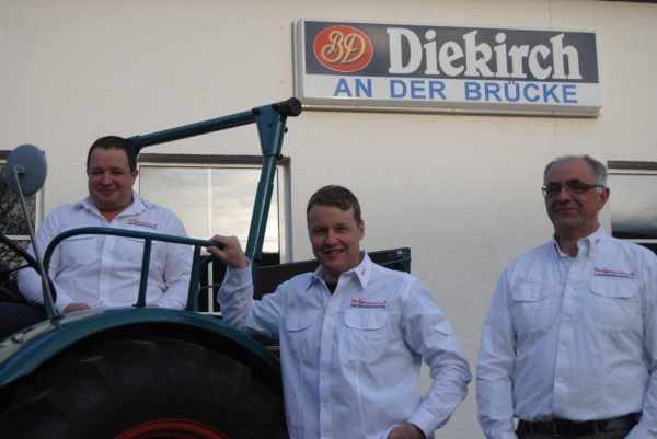 Eifeler Mundart: Erstes Trecker-Treffen in Lascheid