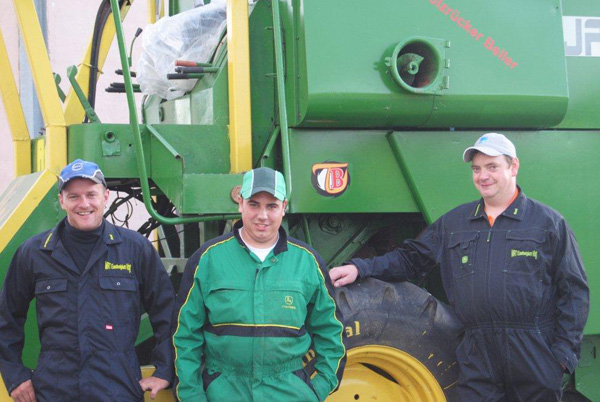 Eifeler Mundart: Mähdrescher-Crossrennen in Rambrouch