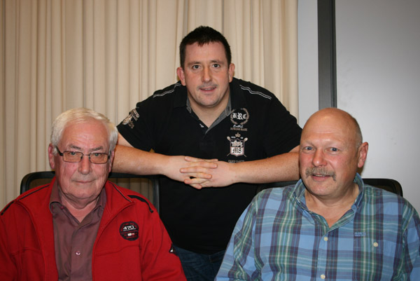 Eifeler Mundart: Gemeinschaftssitzung der Steika in Deidenberg