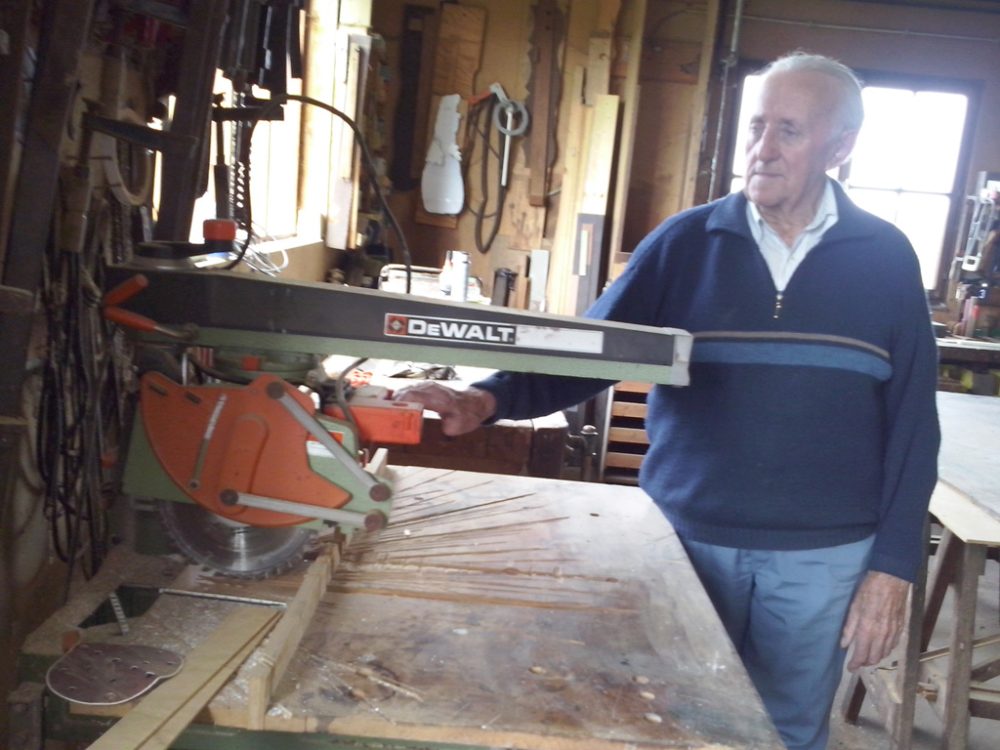 Eifeler Mundart: Der Beruf des Bauschreiners