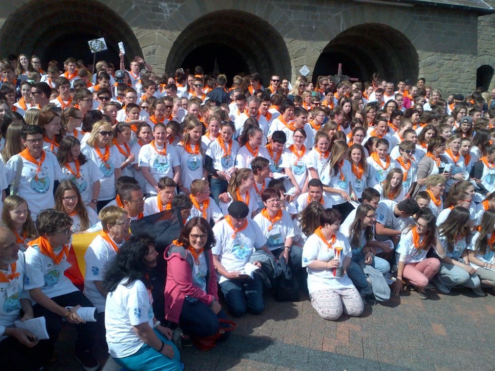 Eifeler Mundart: Pilgerreise der Messdiener nach Rom