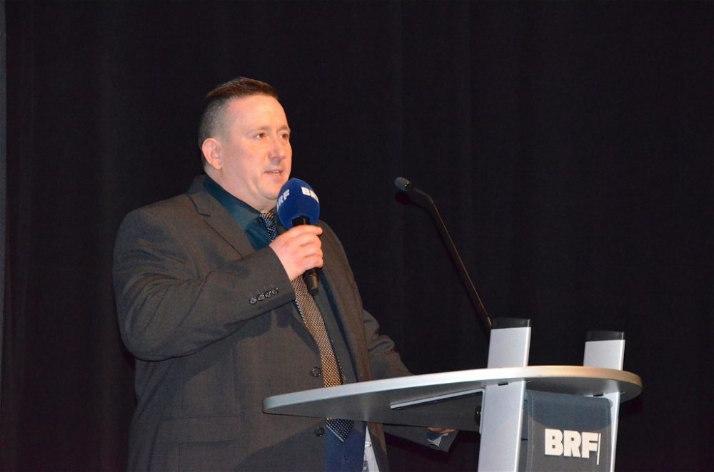 Eifeler Mundart: Einblicke in den Holzalltag