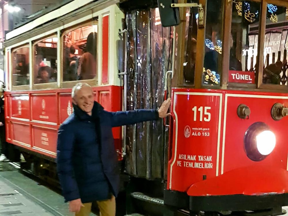 Eifeler Mundart: Die Polizei, dein Freund und Helfer