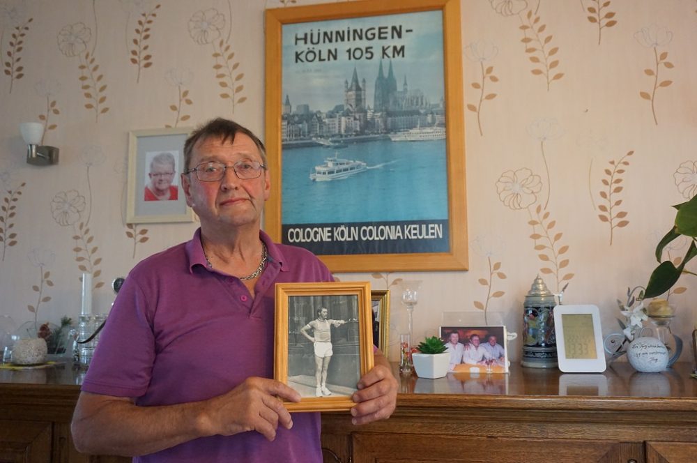 Eifeler Mundart: Ich mööch zo Fooß noh Kölle jonn