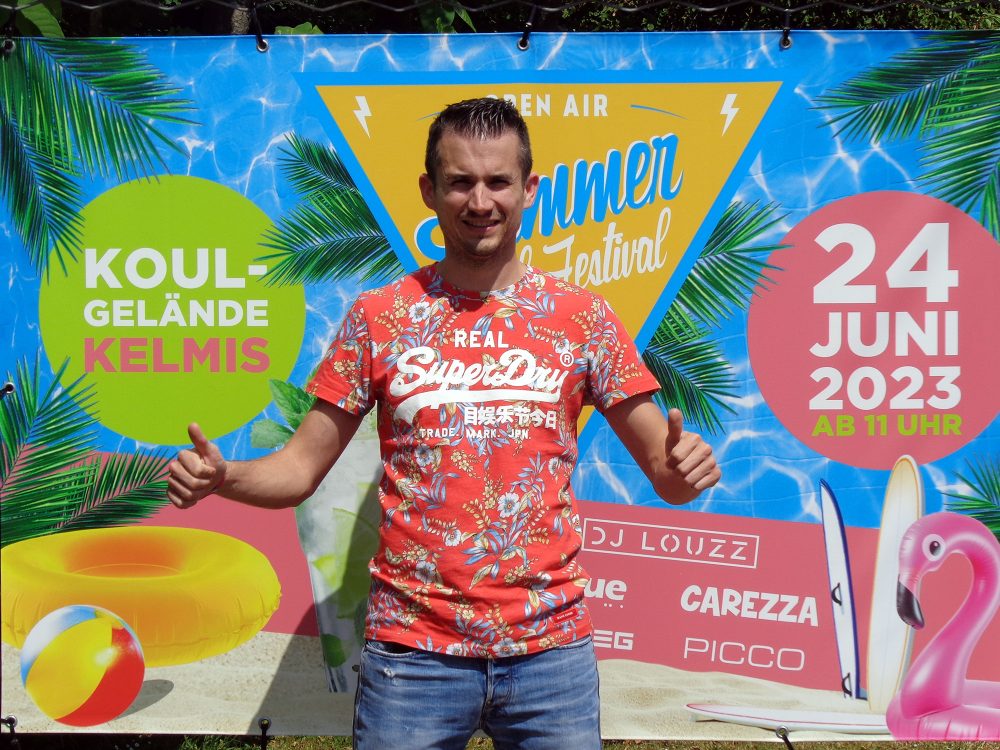 Kelmiser Mundart: Summer Pool Festival