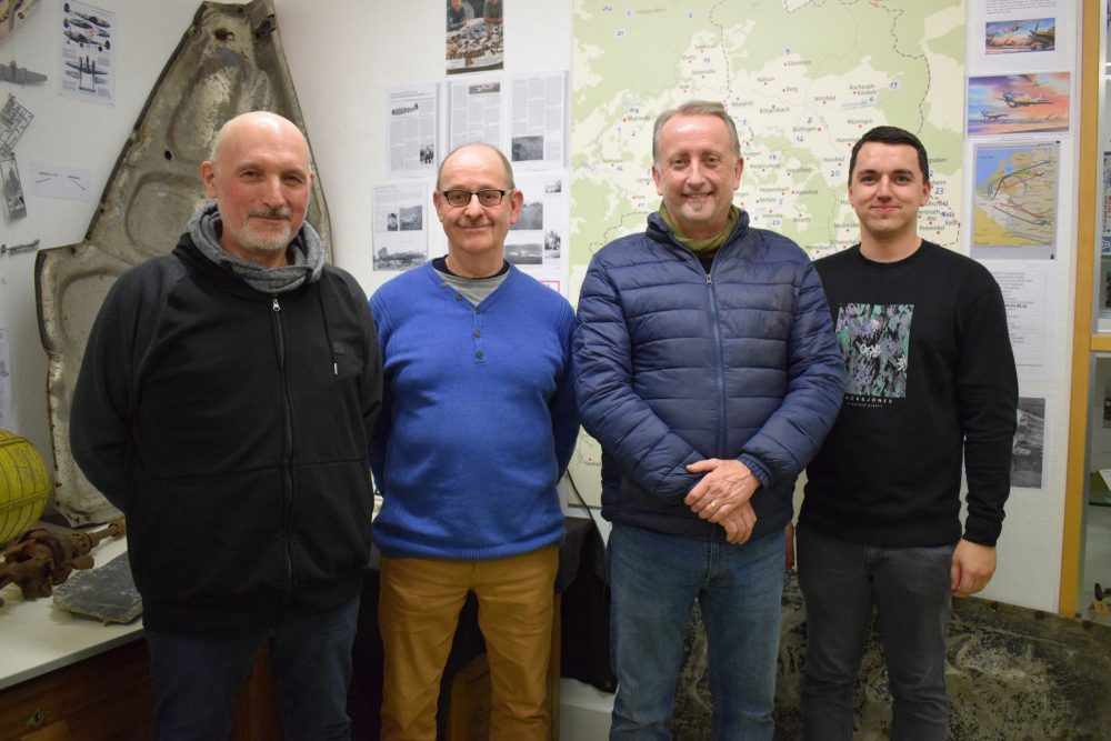 Eifeler Mundart: Ausstellung ''Kriegswinter: Wenn Kriegsgeräte Geschichte erzählen''